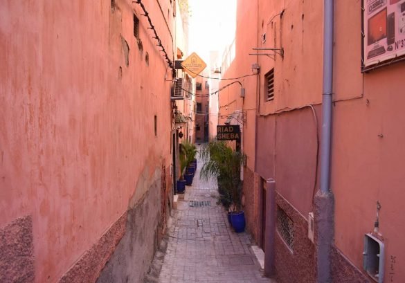 narrow street in marrakech medina